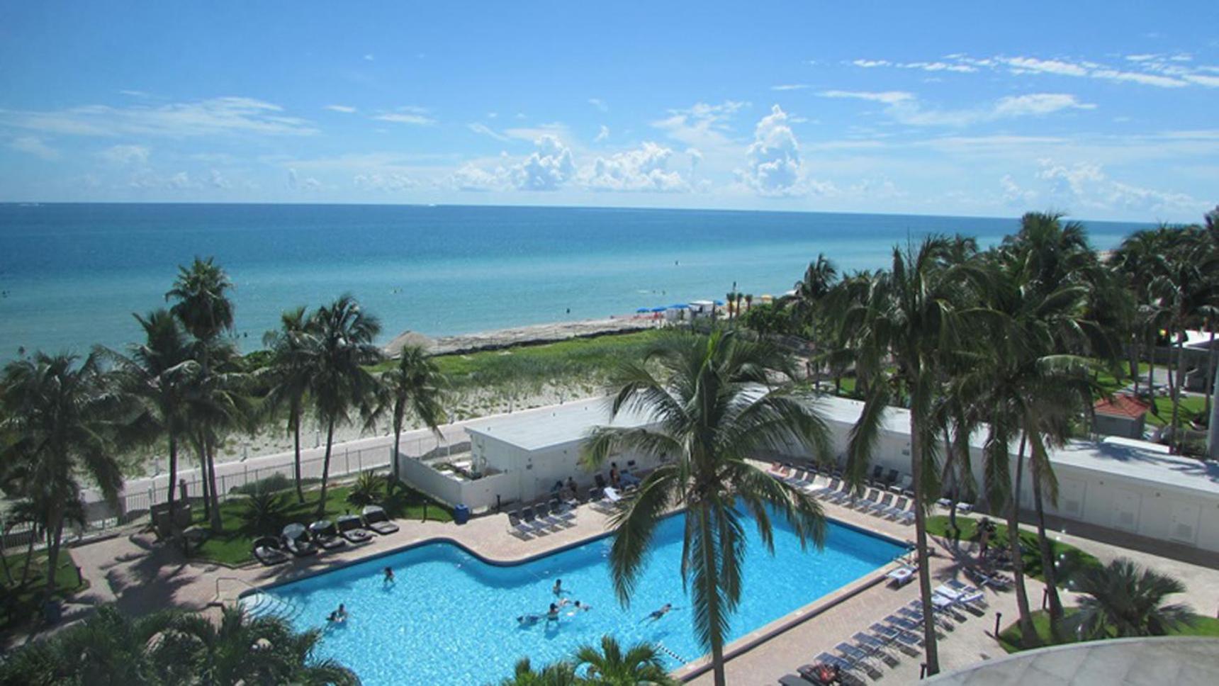 Casablanca On The Beach Miami Beach Rum bild