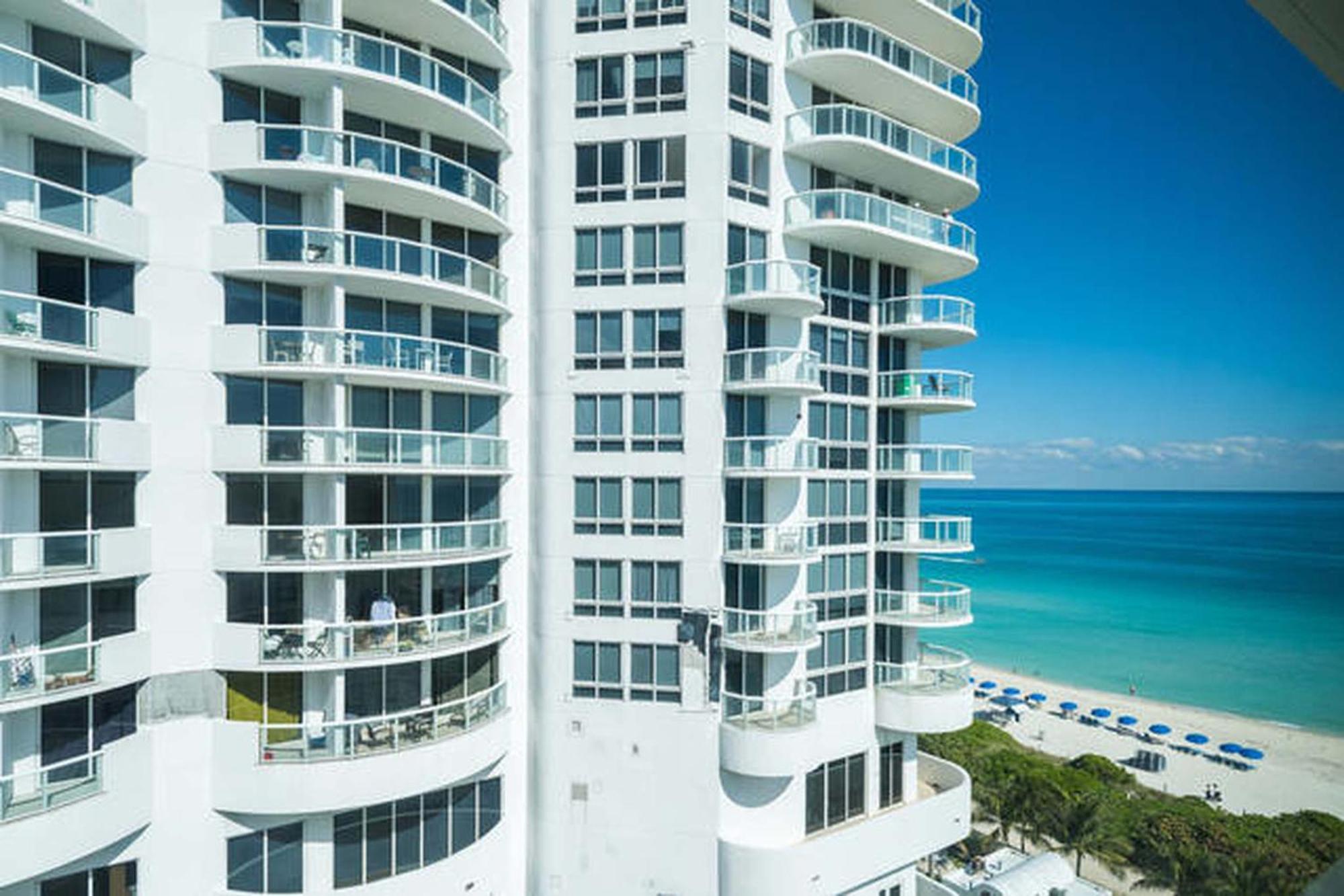 Casablanca On The Beach Miami Beach Rum bild