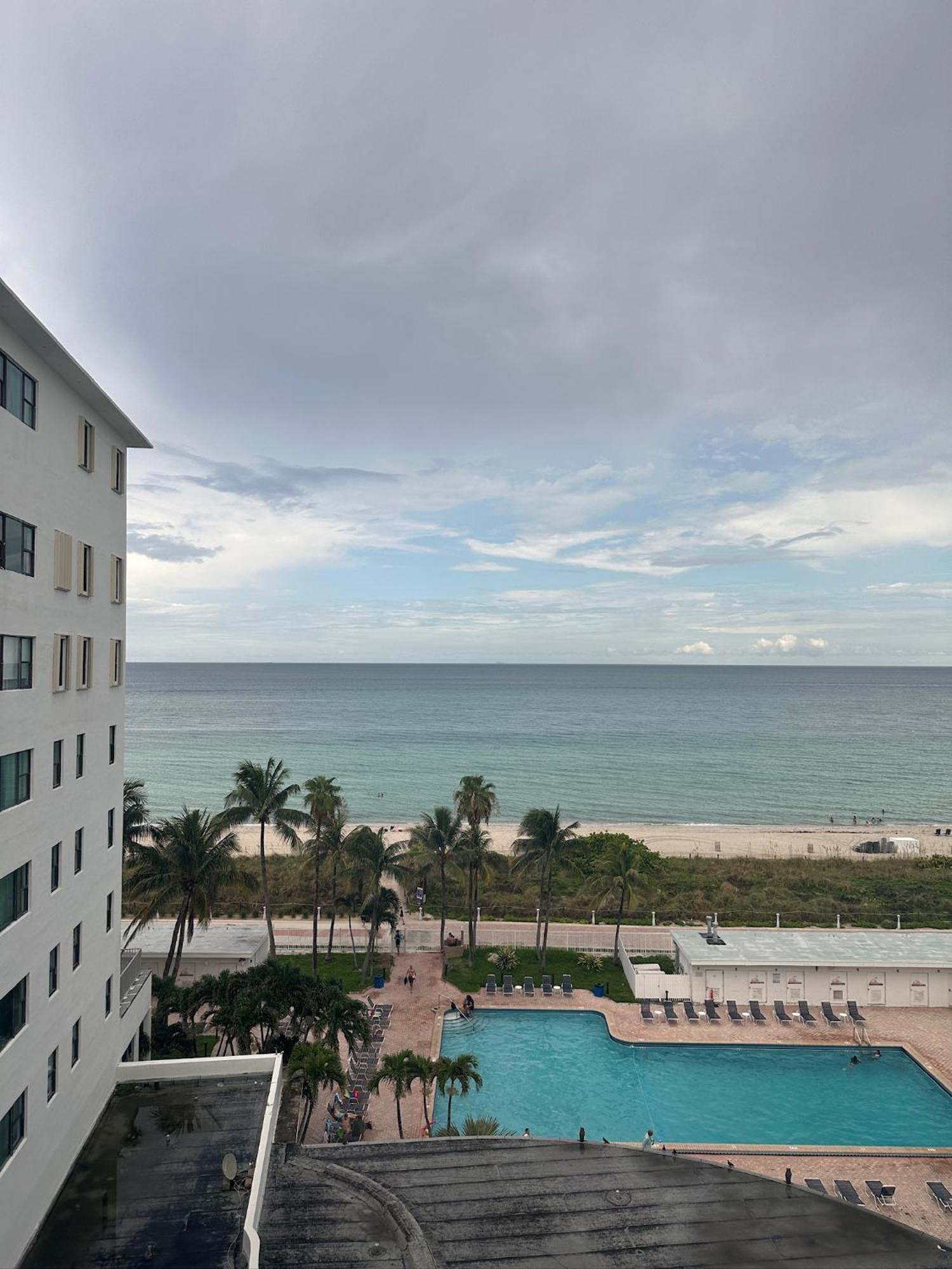 Casablanca On The Beach Miami Beach Rum bild
