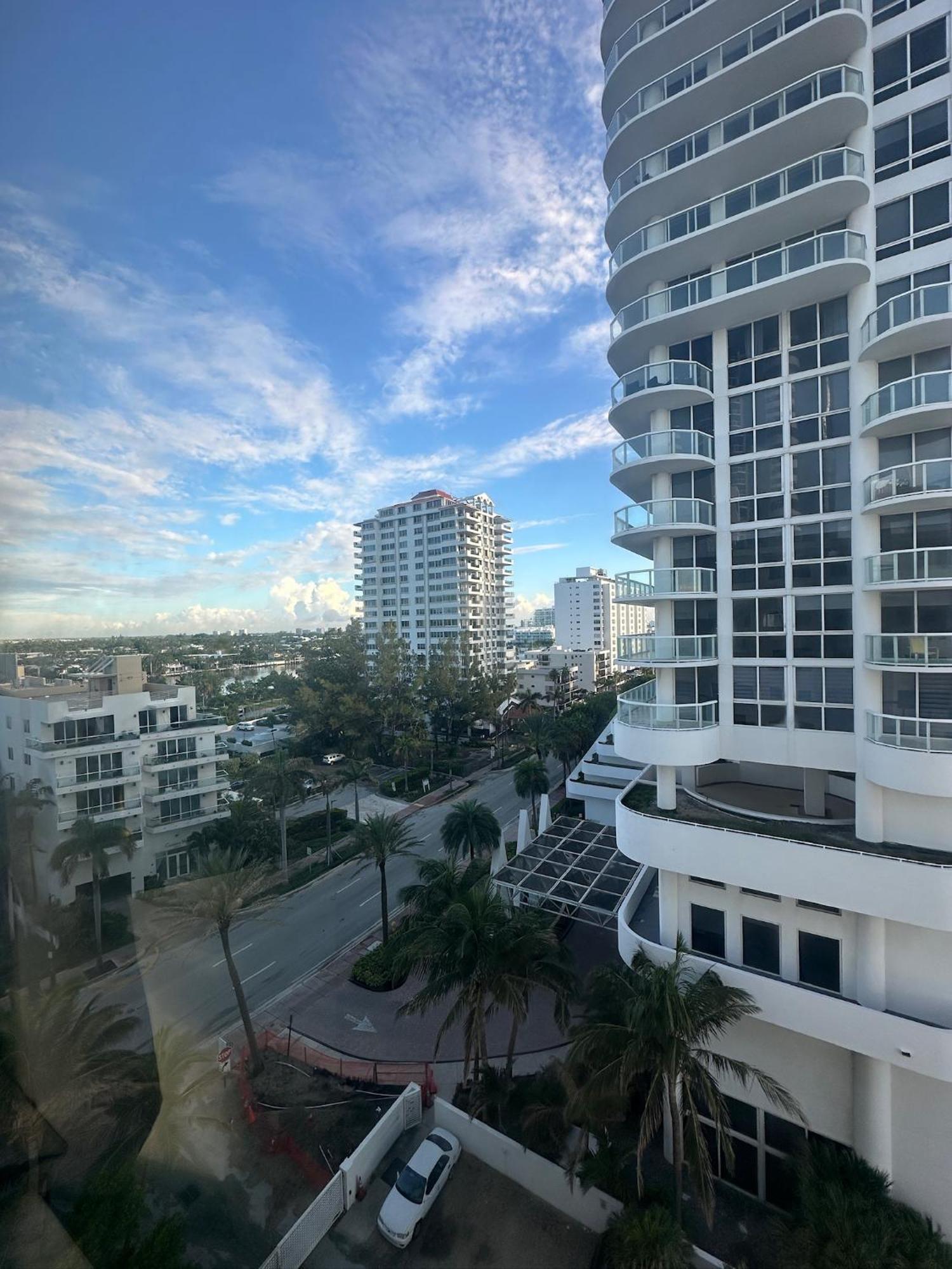 Casablanca On The Beach Miami Beach Rum bild