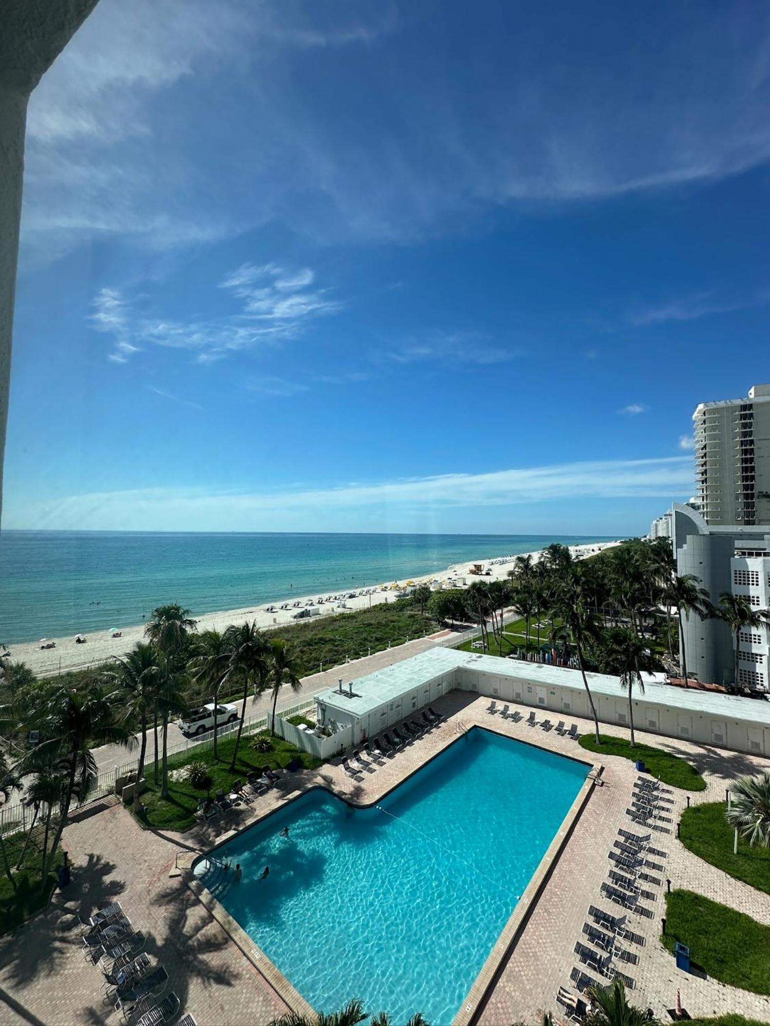 Casablanca On The Beach Miami Beach Rum bild